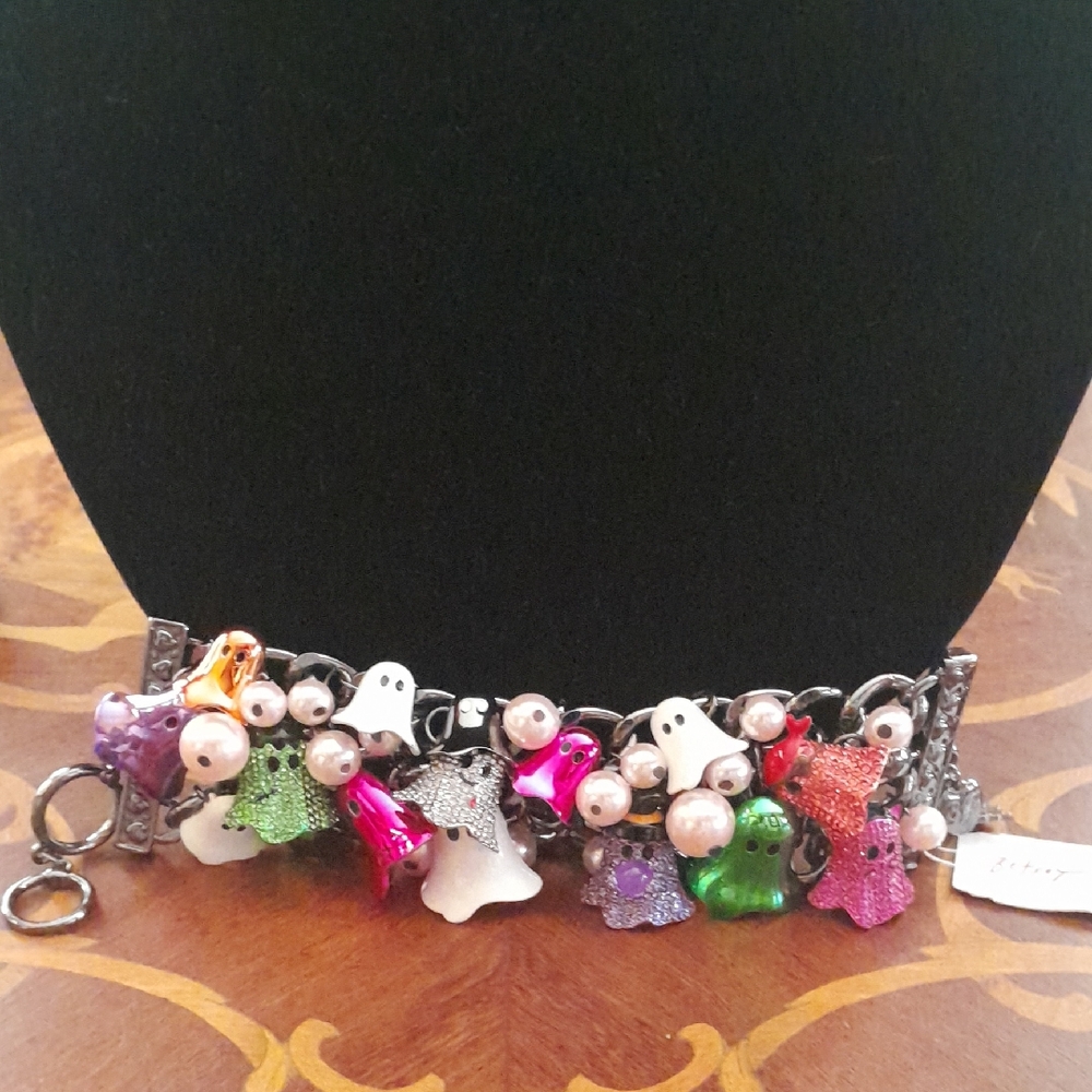 Betsey Johnson Metallic Ghost Statement Charm Bracelet NWT